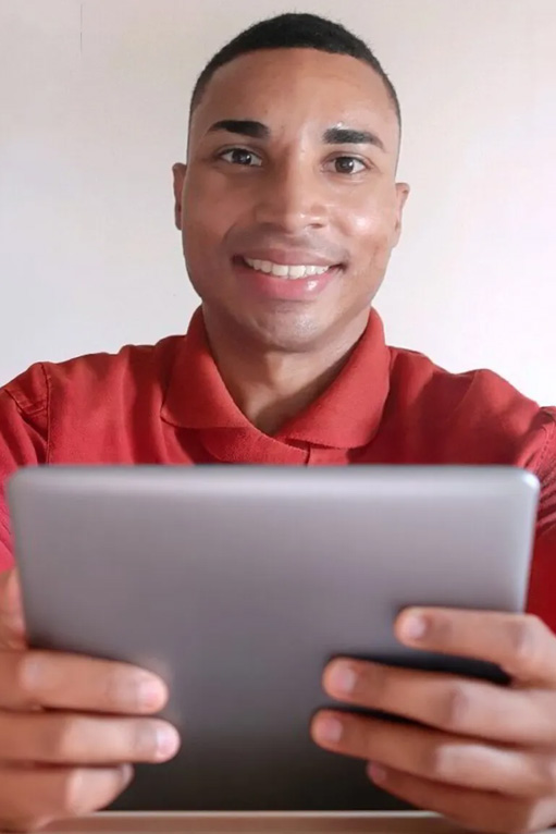 Retrato de Jaderson Carvalho